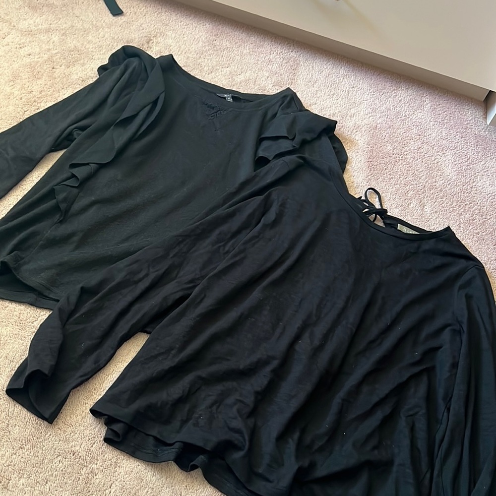 Two really cute sweaters from NYDJ and LILLA both XL